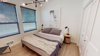 This expansive 2,188 sq. ft. home in Gold Beach, Oregon, offers - photo 30