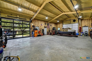 Fully Remodeled One-Story Near Lake Belton | 4BD / 2.5BA + - photo 34
