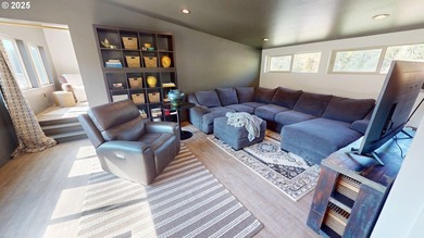 This expansive 2,188 sq. ft. home in Gold Beach, Oregon, offers - photo 35