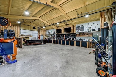 Fully Remodeled One-Story Near Lake Belton | 4BD / 2.5BA + - photo 35