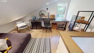 This expansive 2,188 sq. ft. home in Gold Beach, Oregon, offers - photo 37