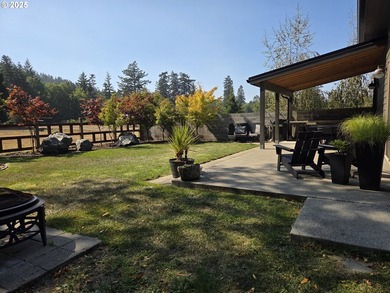 This expansive 2,188 sq. ft. home in Gold Beach, Oregon, offers - photo 44