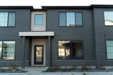 Utah Lake Townhome/Townhouse For Sale in Spanish Fork Utah