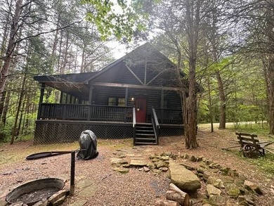 Tucked away in a peaceful wooded setting near Patoka Lake - photo 2