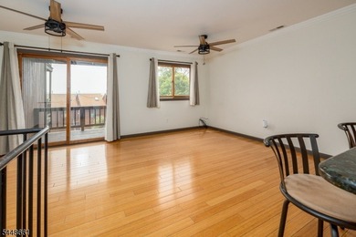Welcome to this well-maintained 2-bedroom, 2-full-bath interior - photo 3