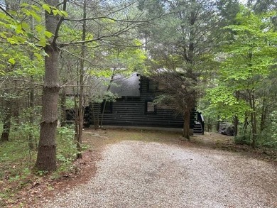 Tucked away in a peaceful wooded setting near Patoka Lake - photo 3