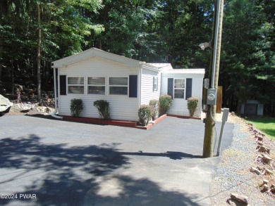 Lake Wallenpaupack Home Sale Pending in Greentown Pennsylvania