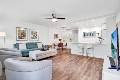 Waterfront Boutique Building and Gorgeous Condo in Central - photo 1