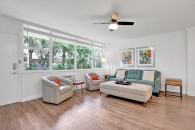 Waterfront Boutique Building and Gorgeous Condo in Central - photo 2