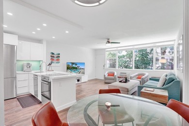 Waterfront Boutique Building and Gorgeous Condo in Central - photo 10