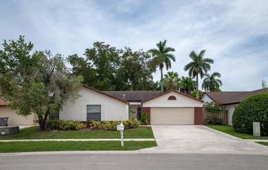 This 3-bedroom, 2-bathroom single-story home offers 1,672 square - photo 1