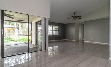 This 3-bedroom, 2-bathroom single-story home offers 1,672 square - photo 6