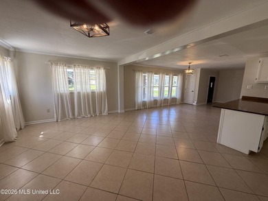 Beautifully remodeled brick ranch just a short walk to the beach - photo 7