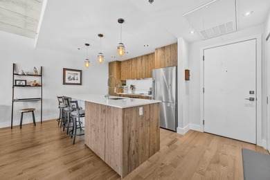 Stunning ground-floor condo in the prestigious Monroe complex in - photo 5
