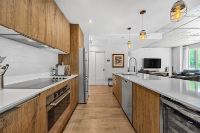 Stunning ground-floor condo in the prestigious Monroe complex in - photo 8