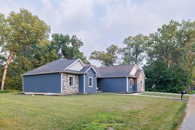 Welcome to this exceptional custom home in desirable Curtis - photo 4