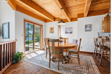 Picturesque Cabin on Fishhawk Lake. Imagine waking each morning - photo 13