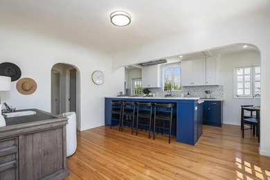 Welcome to this beautifully renovated single level Spanish home - photo 16