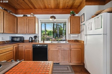 Picturesque Cabin on Fishhawk Lake. Imagine waking each morning - photo 19