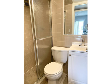 SPECTACULAR QUIET CORNER 2 BEDROOM, 2 *FULL BATHS*, UPDATED UNIT - photo 21