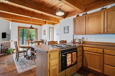 Picturesque Cabin on Fishhawk Lake. Imagine waking each morning - photo 21