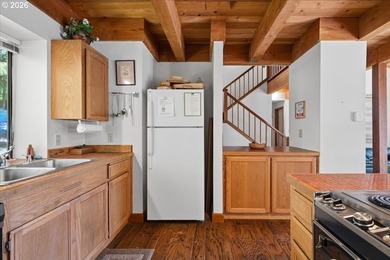 Picturesque Cabin on Fishhawk Lake. Imagine waking each morning - photo 22