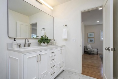 Welcome to this beautifully renovated single level Spanish home - photo 25