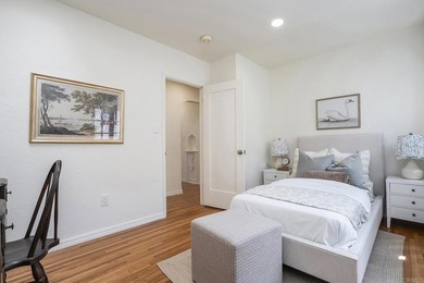 Welcome to this beautifully renovated single level Spanish home - photo 32