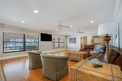Welcome to a rare opportunity on the shores of Lake Huntley - photo 11