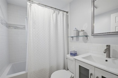 Welcome to this charming and well maintained 4 bedroom, 2 bath - photo 15