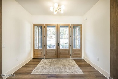 Lake Front Living at its Best!! Fully Furnished Stunning Newly - photo 18