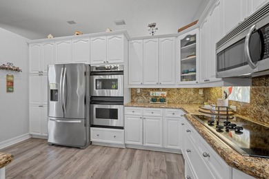 BETTER THAN NEW! Beautifully upgraded 4BR/2.5BA home in Oakmont - photo 10