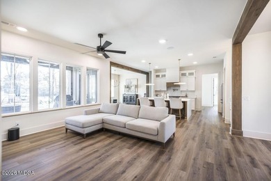 Lake Front Living at its Best!! Fully Furnished Stunning Newly - photo 21