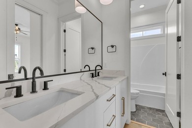 Stunning New Construction in Kinderlou Forest Golf Club - - photo 21