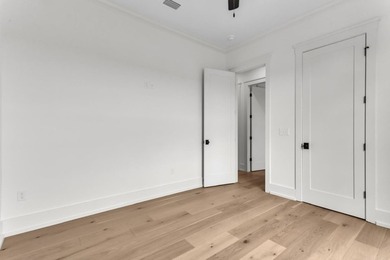 Stunning New Construction in Kinderlou Forest Golf Club - - photo 24
