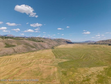 Never before on the market Spring Gulch West provides one of the - photo 10