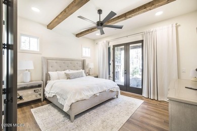 Lake Front Living at its Best!! Fully Furnished Stunning Newly - photo 31