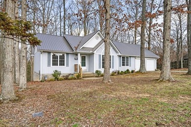 Whispering Winds Lake Home For Sale in Jamestown Tennessee