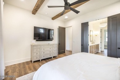 Lake Front Living at its Best!! Fully Furnished Stunning Newly - photo 32