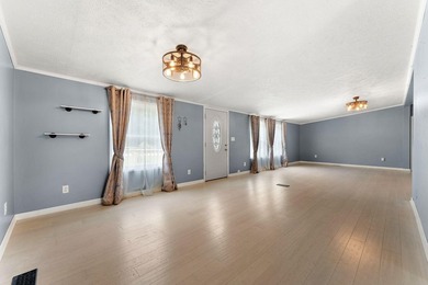 Welcome home to this beautifully updated 3-bedroom, 1.75-bath - photo 3