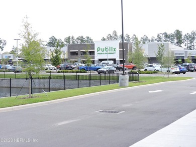 Tremendous opportunity for commercial retail or office - photo 3