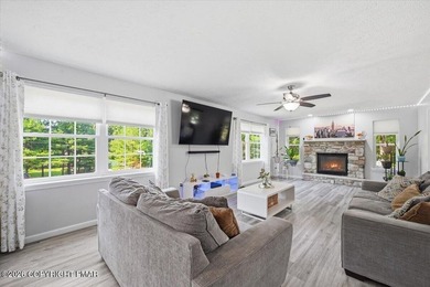 4 Bedrooms | 2.5 Bathrooms | Over 3,500 Sq. Ft. (Including - photo 8