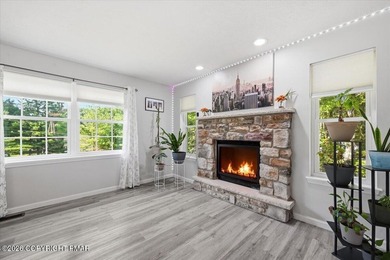 4 Bedrooms | 2.5 Bathrooms | Over 3,500 Sq. Ft. (Including - photo 10