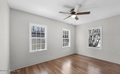 Welcome to this beautifully renovated 3 bedroom, 1 bathroom home - photo 21