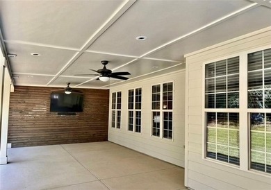 *MOTIVATED SELLER - PRICED BELOW RECENT APPRAISED VALUE* Welcome - photo 37