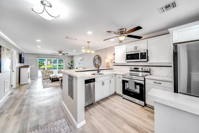 GORGEOUS 2 BEDROOM, 2 BATH VILLA WITH SPECTACULAR - photo 1