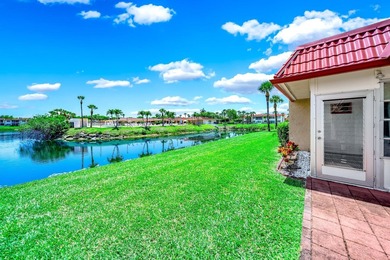 GORGEOUS 2 BEDROOM, 2 BATH VILLA WITH SPECTACULAR - photo 9
