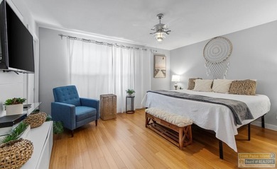 One-of-a-kind fully furnished beachfront condo! Completely - photo 20