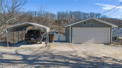 MOTIVATED SELLER-PRICE IMPROVED! The location on this 3 bed 2 - photo 25