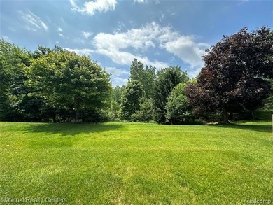 Welcome home to this charming and spacious co-op nestled in one - photo 2